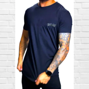Camiseta Boss Fio 40.1 com elastano, tamanho M.